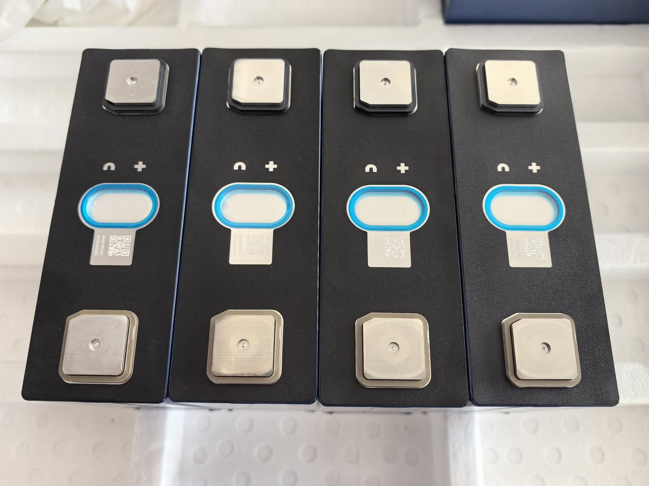 REPT 100AH
Voltage: 3.2V
Internal Resistance: 0.3 Ω
Dimensions: 52-148-118mm
Suitable for home energy storage, electric bicycles, solar power supplies, photovoltaic inverters, etc. Contact me if interested.


**إذا كنت صاحب هذا الإعلان وتريد حذفه لأي سبب، رجاءا أرسل رسالة إلى الدعم الفني**