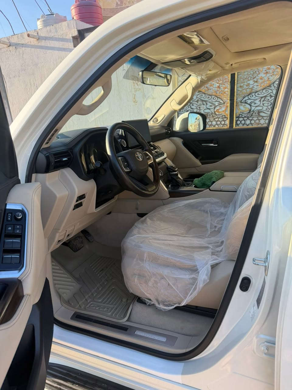 السلام وعليكم لاندكروز موديل 2024 ساز لمتد  توين تيربو فول مواصفات ماشيه 45 الف رقم اربيل بسم شريكه لؤلؤ العتماد وكاله بسمي سياره كفاله عامه من دعاميه لدعاميه
الهاتف ***********
