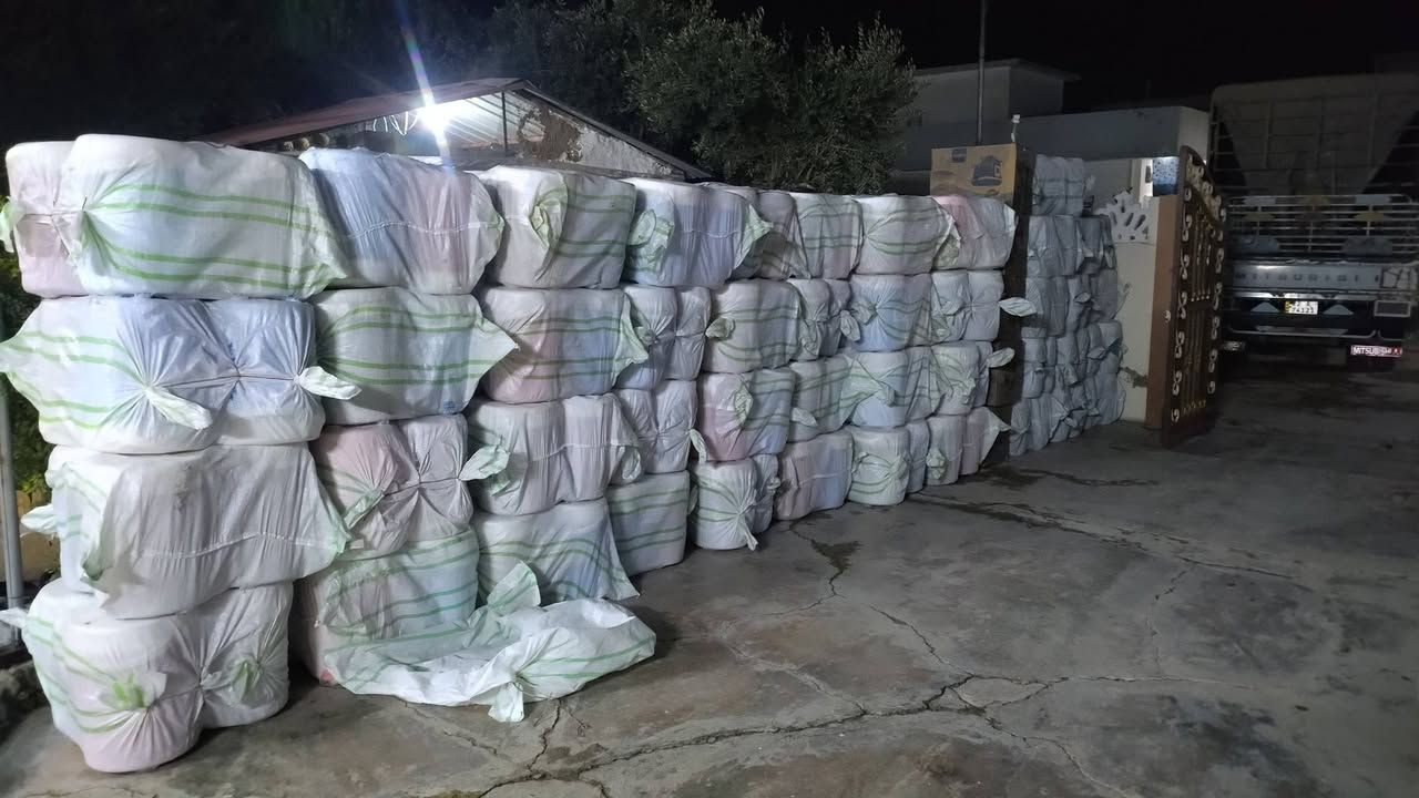 محلات ابو سجاد تم وصول ال وجبه الثانيه كميات خير أو بركه من ترامز الماء 
يوجد مفرد.....+جمله 
الاسعار تنافسيه بال سوك
عنوان المحل مقابيل كليه النور ابصف اسواق ابو حر 
***********
