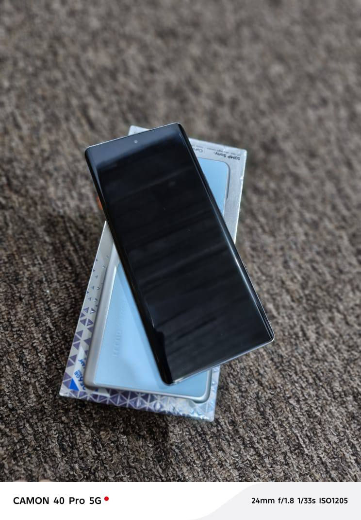 سلام عليكم تليفون تكنو كامون نوت 40ابرو للبيع تليفون جديد سعر 450 تليفون جديد أخو جديد اتصل على هذا الرقم ***********
