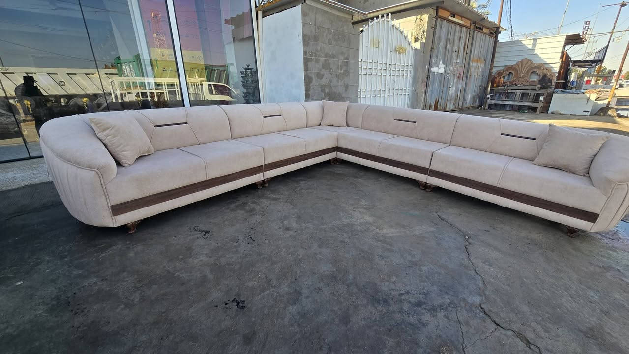 بسم الله الرحمن الرحيم
عمل جميع انواع التخامه ولدواوين حسب الطلب 🥰
شغل درجه اولى 💯 💯 
بلوك اسود كله شرط 💥
خشب جام روسي اشتغل لوحه ع عرظهه ما اشرحهه للوحه 💢
سفنج هاي الكستره افظل من مميز اول الف مره 💫
قماش كله تركي بخامه ممتازة جميع الأوان متوفره 🥳
     قبل ما ادوشم تجي اشوف لهيكل اذا مو نفس لمواصفات لشغل يرفظ يعني تشتغل وته مرتاح يمي😊
   يوجد تبديل المستعمل بل جديد 💥 
العنوان حله ابو خستاوي طريق ياحسين 
الفرع الأول عمود٥٩ 💢 
الفرع الثاني عمود ٧٢معمل ومعرض باب الحوائج ***********واتساب
