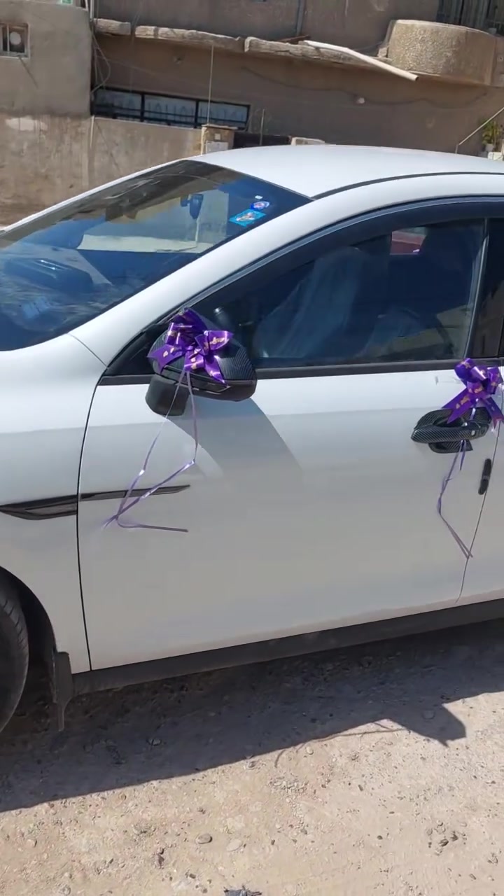 Byd كن بلاس 2025
السلام عليكم بي واي دي كن بلاس 2025 ماشية 7 الالف كيلو متر 
مكفولة من كل شيء عدى شخصين وقطعة صبغ صغيرة جدا نجبرت اصبغها 
{مواصفات معروفة ام الكاميرا الوحدة}
مواصفات اضافية 
رقم مميز 70570
كماليات كاملة (طقم كاربون فايبر/ درع راديتر تركيب من الخارج/ مطريات/ سبويلر جام وسبويلر صندوق/ سودات الأحرف و قبق البانزين والكهرباء/ ارضيات قالب خاص/ فرشة دشبول أمامي وخلفي/درع حماية للشاشات اثنينهن/ غلاف ستيرن + كاربون فايبر/ جلدة حماية للمسند الوسطي كاملة/ لعبة byd وعطر في نفس الوقت) 
أضافة داش كام يصور الامام و الخلف و الداخل 
السيارة مبرمجة كافة البرامج بيها يوتيوب ويز 
سيارة مال جناي جاهزه من كل شيء السعر 20 مليون بيه مجال بسيط جدا حك الجية فقط 
العنوان بغداد الشعب 
الرقم ***********
ملاحظة: ابيع فقط لجناي بياع شراي لا تتصل + جماعة الزيرو بكذا سعر روح اشتري ما جابرك اني عجبك السعر اهلان وسهلان ما عجبك اعبر المنشور
