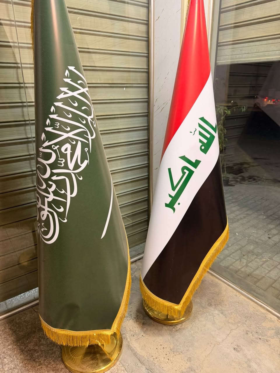 ميز رسبشن + كرسي دوار + اعلام ساريات 2
كلهن اريدهن ب250 الف الميز بي عيب مخلوع من صفحة

بغداد بغداد الجديدة


**إذا كنت صاحب هذا الإعلان وتريد حذفه لأي سبب، رجاءا أرسل رسالة إلى الدعم الفني**