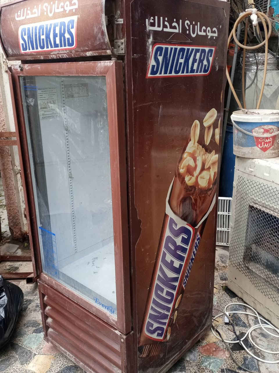 عارضة عمودية نوع كونكورد
لبناني
تبريد فول
سعرها 200 الف

عارضة حلويات ارتفاعها 160 سم
تبريد ممتاز
سعرها 200 الف

بغداد الطالبية
***********
