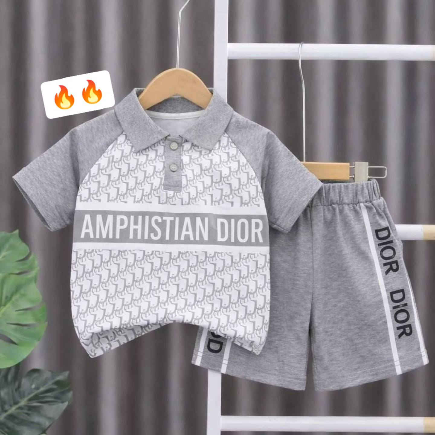 تراك ولادي ماركة DIOR خامة قطنيه درجة أولى 🔥🤍.
قياسات: من 1 الى 5 سنة
🚚 يتوفر توصيل لجميع محافظات العراق 5,000 الاف.🤍✨
📍 عنوان المحل: بغداد - الراشدية - حي القدس🤍.
📲 التواصل على الارقام واتس آب أو راسل الصفحة 🤍.
*********** 📞
*********** 📞
