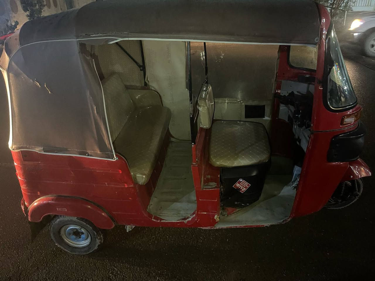 تكتك للبيع 18 رقم وسنويه  
  *********** سعر مناسب
