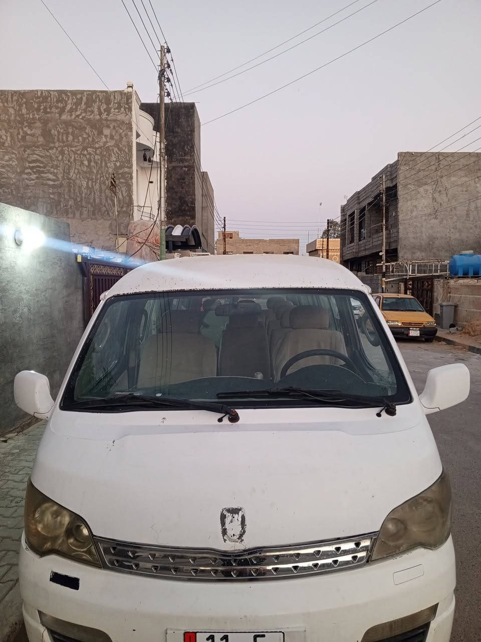 سلام عليكم للبيع فقط جنبي H1موديل2015بغدادFالسياره جاهزه من كلشي المحرك محور 3y ياباني صار أقل من شهر من شديته الكهربائيات كلها شغاله والحداديه جديده السيارة باسمي تحويل ثاني يوم مصفره من كلشي السنويه لغاية 2031
السعر87 مكاني بغداد اليوسفيه الإتصال على الرقم ***********
