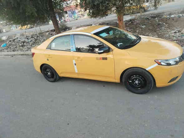 سلام عليكم فورتي 2010 وارد أمريكي حادث جاملغ امامي بدون داوخل اليبل واحد عده حادثه رقم بغداد  شرط تحويل سنويه لل2027 مصفره هيئه غرامات
محرك2000دوش مرغوب مكفول من تنقيص و تبخير صدر امامي و الخلفي جديد
تخم تاير جديد ويل جديد تبريد شغال 
نص فول 
فول تحكمات استرين
نظام ايكو 
مانع زلاق
تقليل قود 
باقي بيه مواصفات هواي العنوان بغداد السعر 85 بيه مجال الشراي 
رقم هاتف ***********
