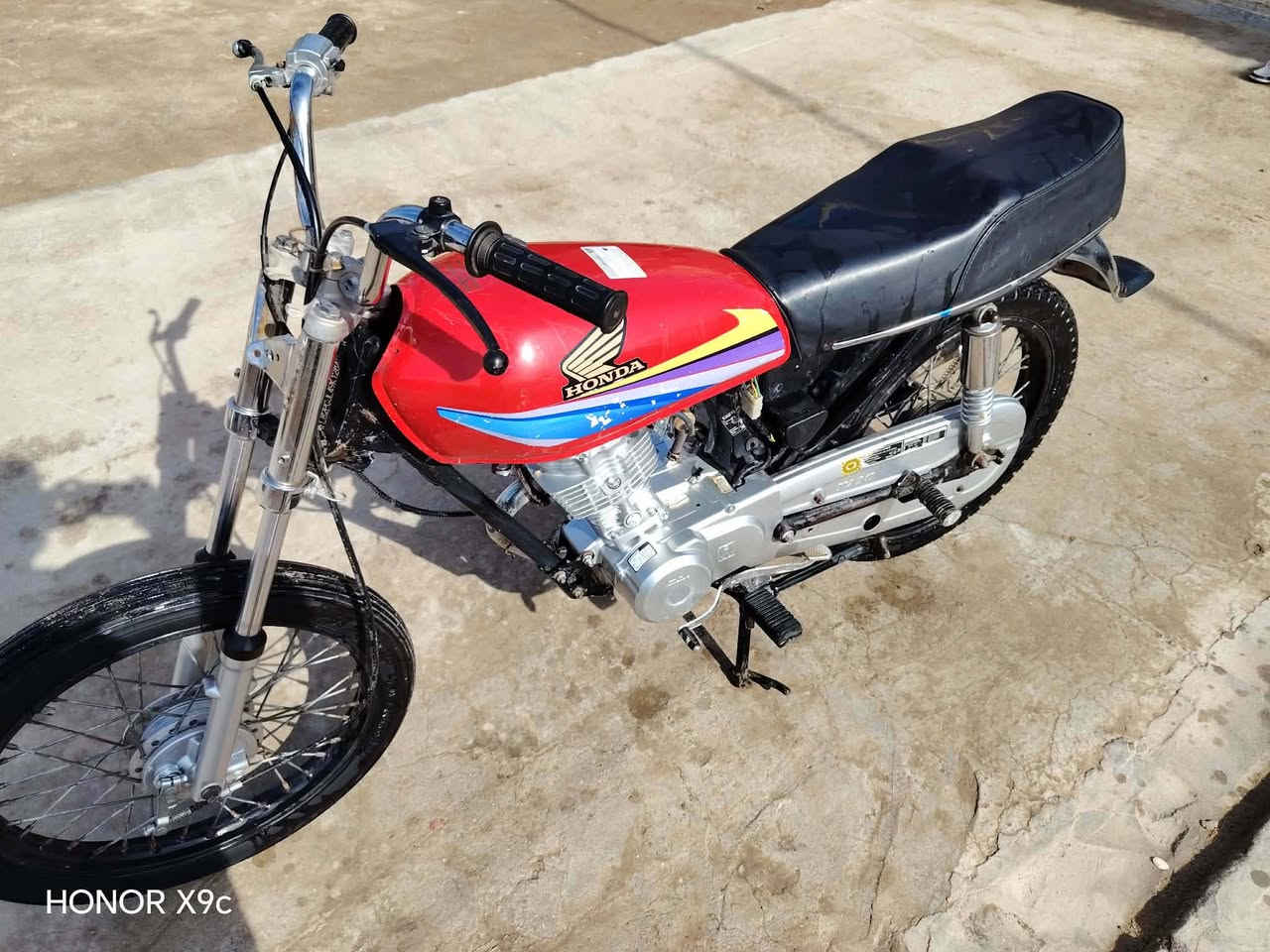 سلام عليكم شباب درجه البيع شاصي مديل 19وتعميرته كله 26درجه ما مفتوح بيه برقي
شراي ينتصل بس رمشلي ***********
