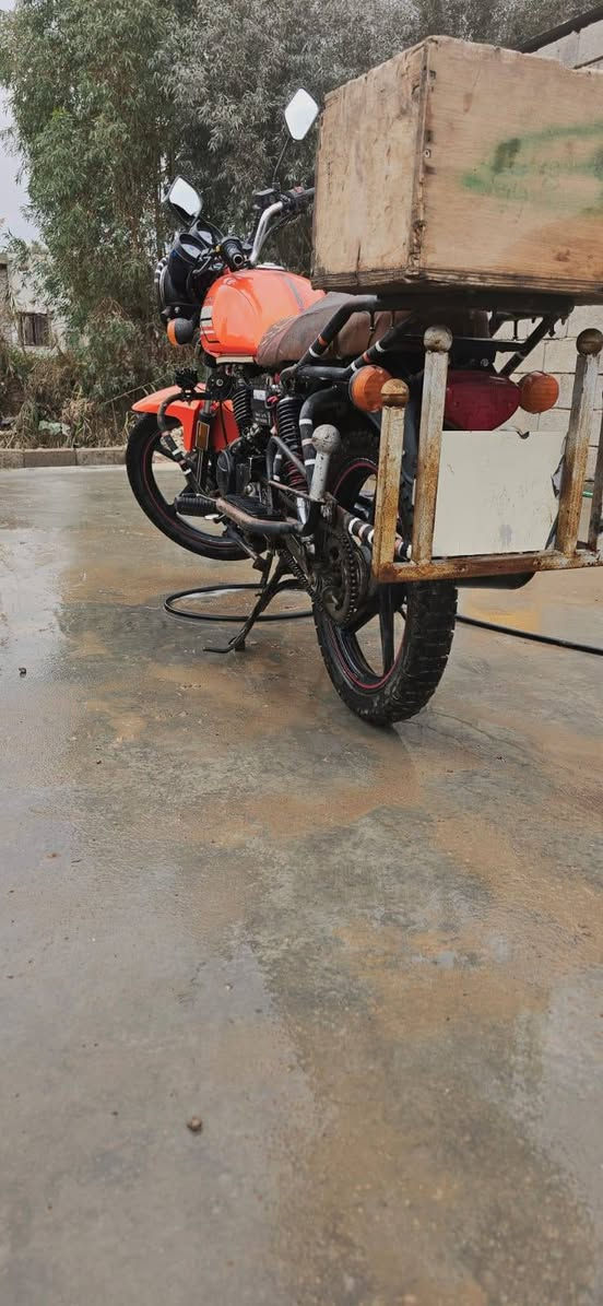 دايوان موديل2020اوراق كامله بي خيط دخان محرك مامفتوح والصفاحيه موجوده وقبغ الزنجيل هم موجود للاستفسار***********
