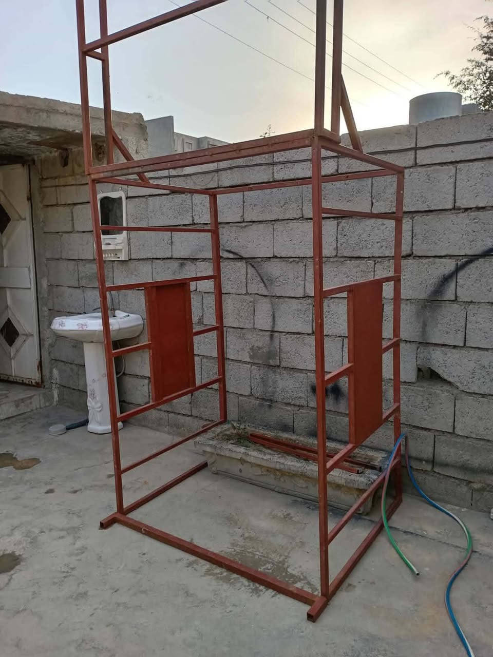 جنج للبيع مال شغل نضيف كل عيب ما بيه السعر ١٠٠ وبي مجال قليل الرقم ***********
