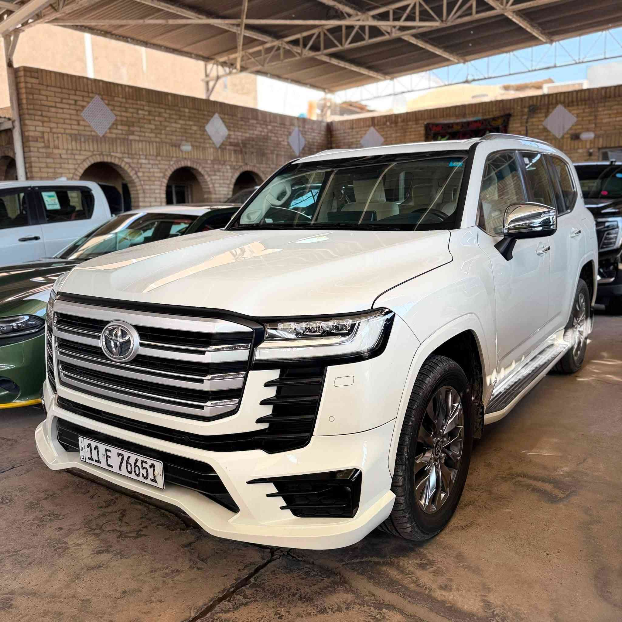 السلام عليكم 
لاندكروز VX تون تيربو 
موديل 2022
ماشيه 64 الف 
ساز اصلي باب اول 
كفاله عامه السياره 
رقم بغداد تحويل مباشر 

معرض النورين
العنوان : بغداد معارض النهضه الفرع الاول المعرض الاول 
***********
