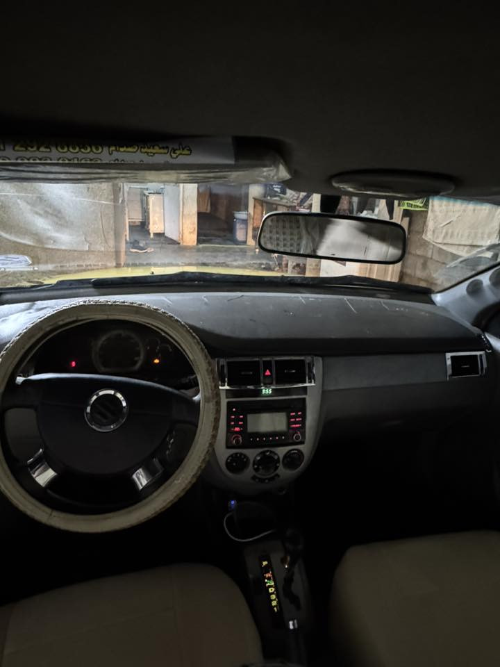 فورنزا موديل 2007كير جديد محرك جديد بعدني صار 10ايام من شديته نقص تبريد كمبريسر  رقمه بغداد سنويته جديده هزه جديده 2030هيئه وغرامات مصفره سعره56وبيه  مجال  مكاني ديالى بعقوبه ***********
