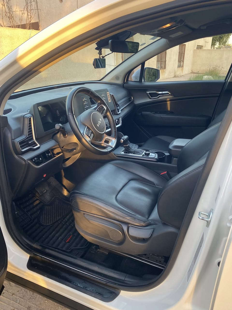 كيا سبورتج موديل ٢٠٢٤ وارد كوري اصل غاز للاستفسار ***********
