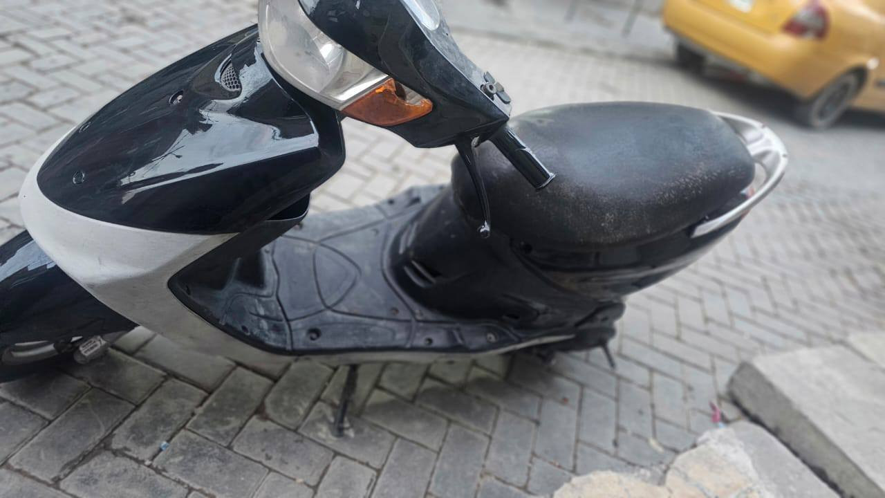 السلام عليكم  
اخوتي ماكس قجمه لبيع الدراجه حلوه ونضيفه مكاني بغداد مدينة الصدر  (***********)
