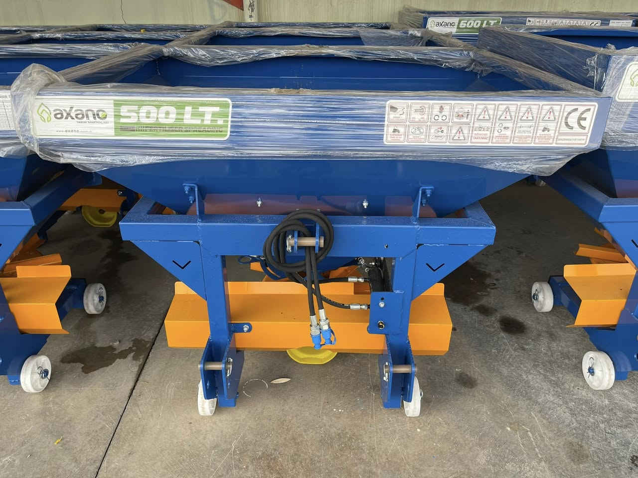 وەجبەی نوێ کۆلی تورکی بەردەستە بە ئەنواع جۆری 400 -500-600-800بەجەگ بێ جەگ لە پێشانگای کشتوکاڵی کوردسات  *********** ***********
