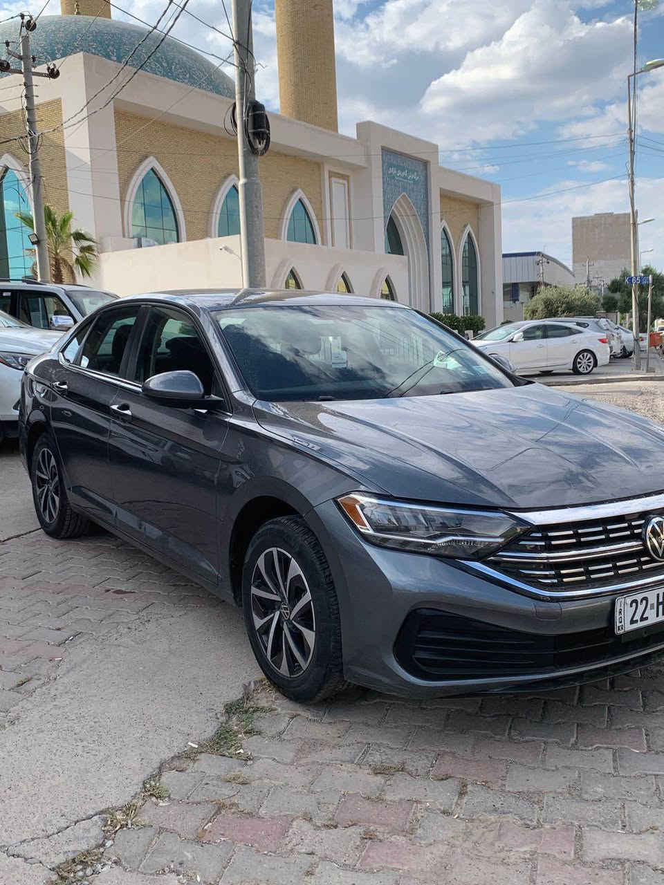 Jetta 2023.      
مواسفات. S 
ڕۆیشتن / ٣٠ هەزار میل 
مەکینە ١٥ تۆربۆ کەپس 
ڕەقەم سەنەوی نوێیە 
چامرلغ و دەرگای سایق 
سبوغ ، ناو دەرگا و 
دۆسەی هەیتی ، بێ ئێڕباگ 
١ جێ ساردی

نرخ / ١٣٩ $

ژمارە موبایڵ *********** أربيل, العراق
