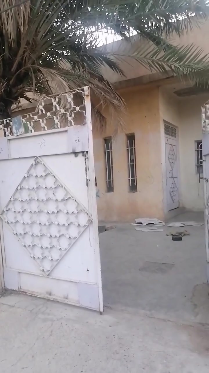 بيت للايجار شارع عبد الرحمن قرب حسينه رسول الاعظم إيجار شهري ٣٠٠الف للاستفسار الاتصال على الرقم ***********مكتب التعارف
