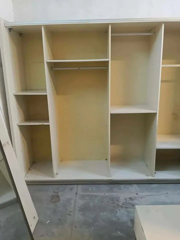 غرفة نوم مستعملة🇹🇷
 نضافة 90 ٪💯فول نضافه
عدد القطع /7
نضام / سلايت💢
سعرها /400قفل💸
شد ونقل داخل بغداد مجاني🚛
يوجود توصيل محافضات 🚛


**إذا كنت صاحب هذا الإعلان وتريد حذفه لأي سبب، رجاءا أرسل رسالة إلى الدعم الفني**