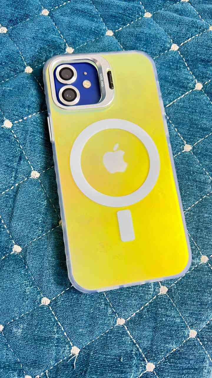 يفون 12عادي الجهاز كلش نضيف  ذاكره256 بطاريه88 الجهاز مكفول من كلشي السعر:375
مكاني بغداد البلديات تواصل  واتس***********
