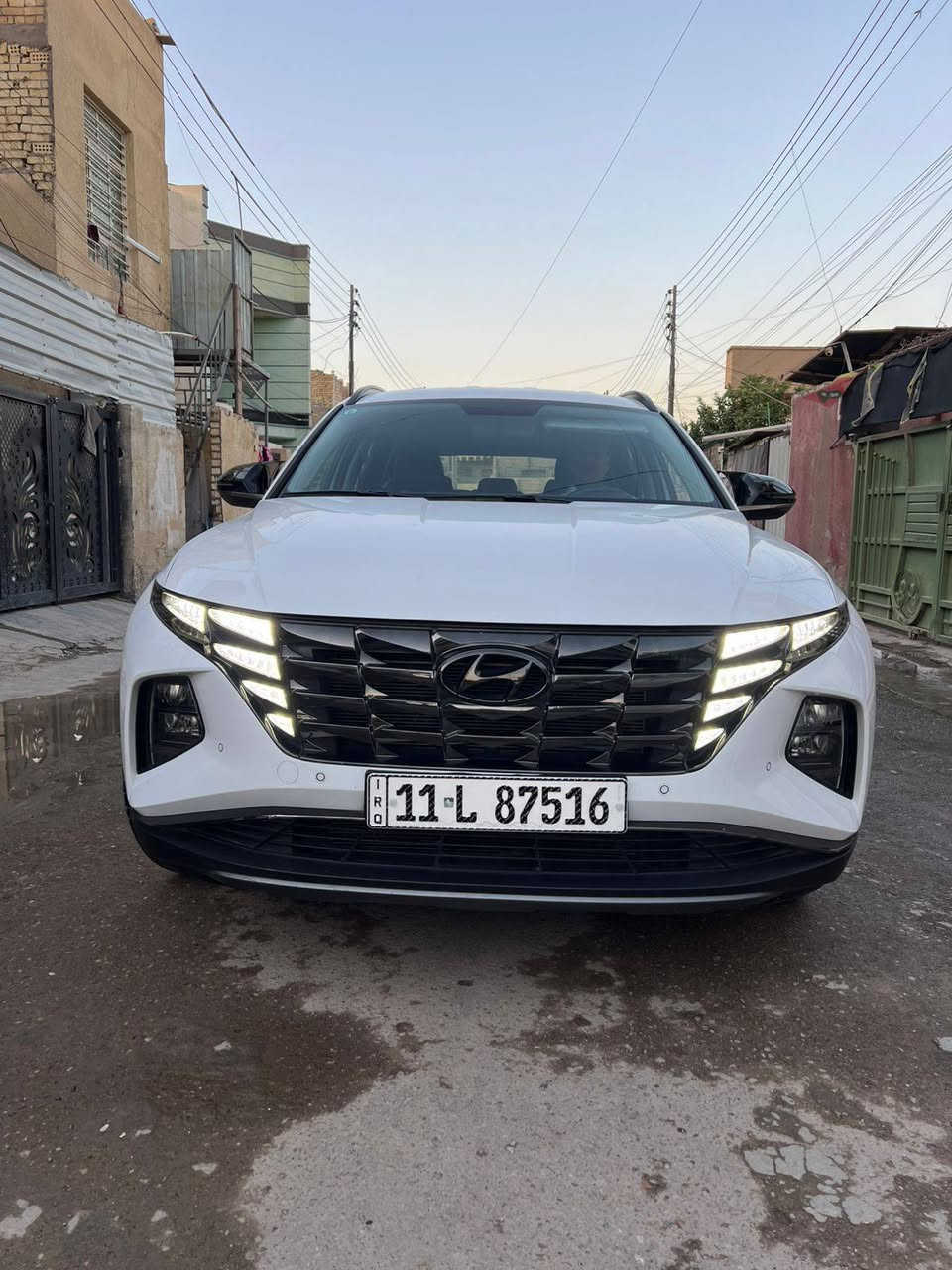 السلام عليكم توسان خليجي موديل 2021
محرك 2000 دوش 
بصمة 

اوتو هولد

هاند بريك دكمة

ويل كب

تحديد مسار شاشة كامرة 

حساسات امامي وخلفي 

لد نهاري وليلي زنون

ترحيب عند الاقتراب 

مري شفط 

كراسي كهرباء 

السيارة ماشية 70 الف وقابلة للزيادة

باسمي السيارة

السعر 177 وبيها مجال مكاني البياع الشرطة الخامسة 

رقمي ***********
