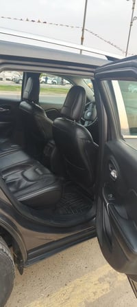 شيروكي بزون • ٢٠١٩ • دفع رباعي