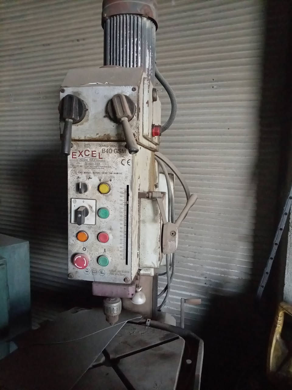 دريل عمودي بريطاني منشأ
اربيل *********** واتس اب
