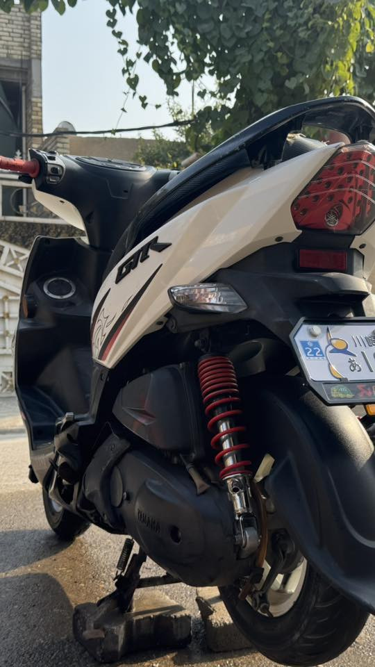 السلام عليكم دراجه gtr مال رمبه وصل معرض للبيع ((المكان بغداد العبيدي فلكة حي النصر ))دراجه مكينه بلاديه كفاله عامله كهربايات كامله الدراجه مابيه نقص شعرايه ((كلجات رياضي بلاديه))الدراجه كامله  السعر ((1050))وبيه مجال بسيط للاتصال***********
