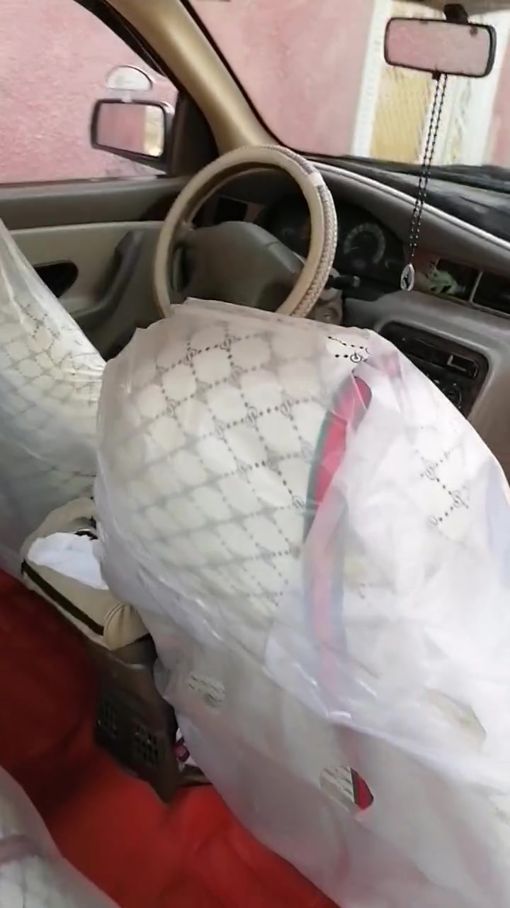 السلام عليكم سمند موديل ١٤  بيها صبغ في البنيد ورشات دوس والهلالات السعر ٥٥ المكان بغداد مدينه الصدر ***********
