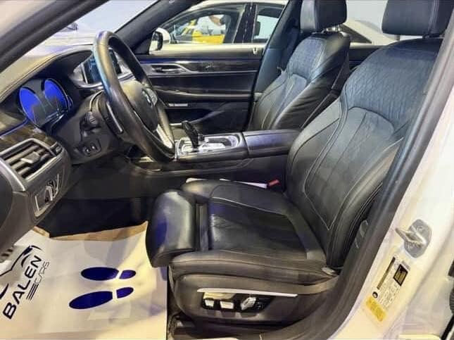 BMW 750 L i m 
8سلندر تون تيربو 2017
فول فول مواصفات 
لايت زنون ادابتف متحرك مع الستيرن
رادار امامي خلفي كبير 
خمس كامرات محيطيه 
حساسات امامي خلفي
اوتو بارك
السياره Mبلادي
كشنات تدفئه تبريد 
داتاشو 
كشنات مساج
سماعة هارمانكردن تفاعليه
سقف بنراما شامو
انارة سقف بلادي ( روز رايز)
خمس بردات بلاد  
اناره داخليه متغيره
قياده ذاتيه 
تحديد مسار
اربع ابواب شفط
جنطه كهرباء ذكيه
تبريد 3 قطع
اناره محيطيه مع الترحيب
بصمة كبيره شاشه مع بصمة صغيره
وبعد هواي مواصفات ال BMW معروف
سيرفس كامل شركه صفر مسج
السياره جاملغ امامي صبغ فقط بدون دواخل وايرباك صبغ فقط
وتدللون🚀🚀🚀🚀🚀🚀🚀🚀🚀🚀🚀🚀🚀🚀
للاستفسار ***********
سعر 310
