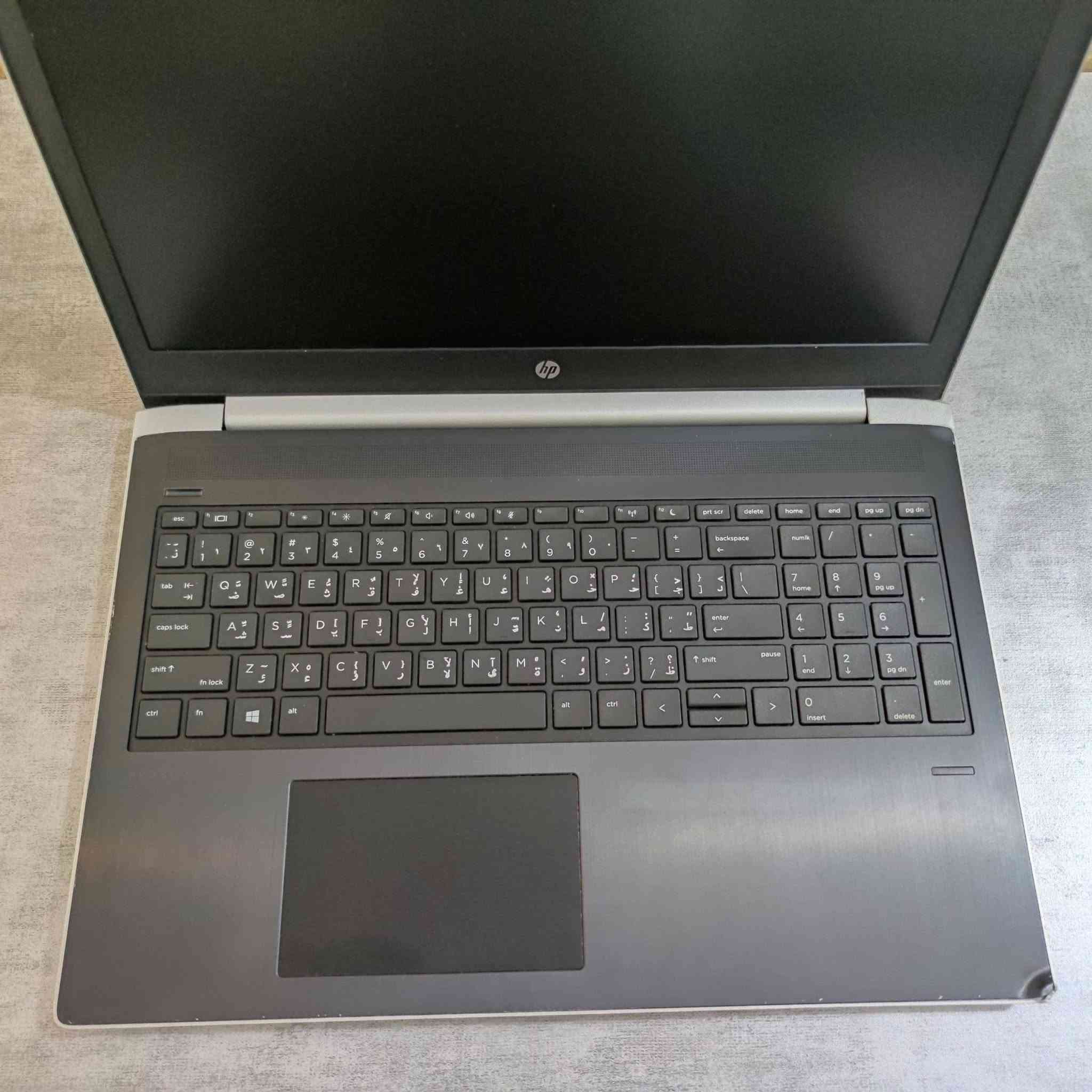 لابتوب من شركة hp pro book 450 g5
المعالج:Intel Core i5 7200U من الجيل السابع

الذاكرة العشوائية (RAM): بسعة 8 كيكا قابل للتطوير 

الهارد (التخزين): من نوع SSD السريع بسعة 256 كيكا 

كارت الشاشة: Intel HD Graphics داخلي مدمج بحجم 4 كيكا

الشاشة: بحجم كبير 15.6 ips ضد توهج  بدقة Full Hd 

باتري ليثيوم يوفر 3 ساعات شحن متواصل

ملحقات الشاحن الاصلي  مع ماوس هديه

السعر 280.000 وبي مجال بسيط


**إذا كنت صاحب هذا الإعلان وتريد حذفه لأي سبب، رجاءا أرسل رسالة إلى الدعم الفني**