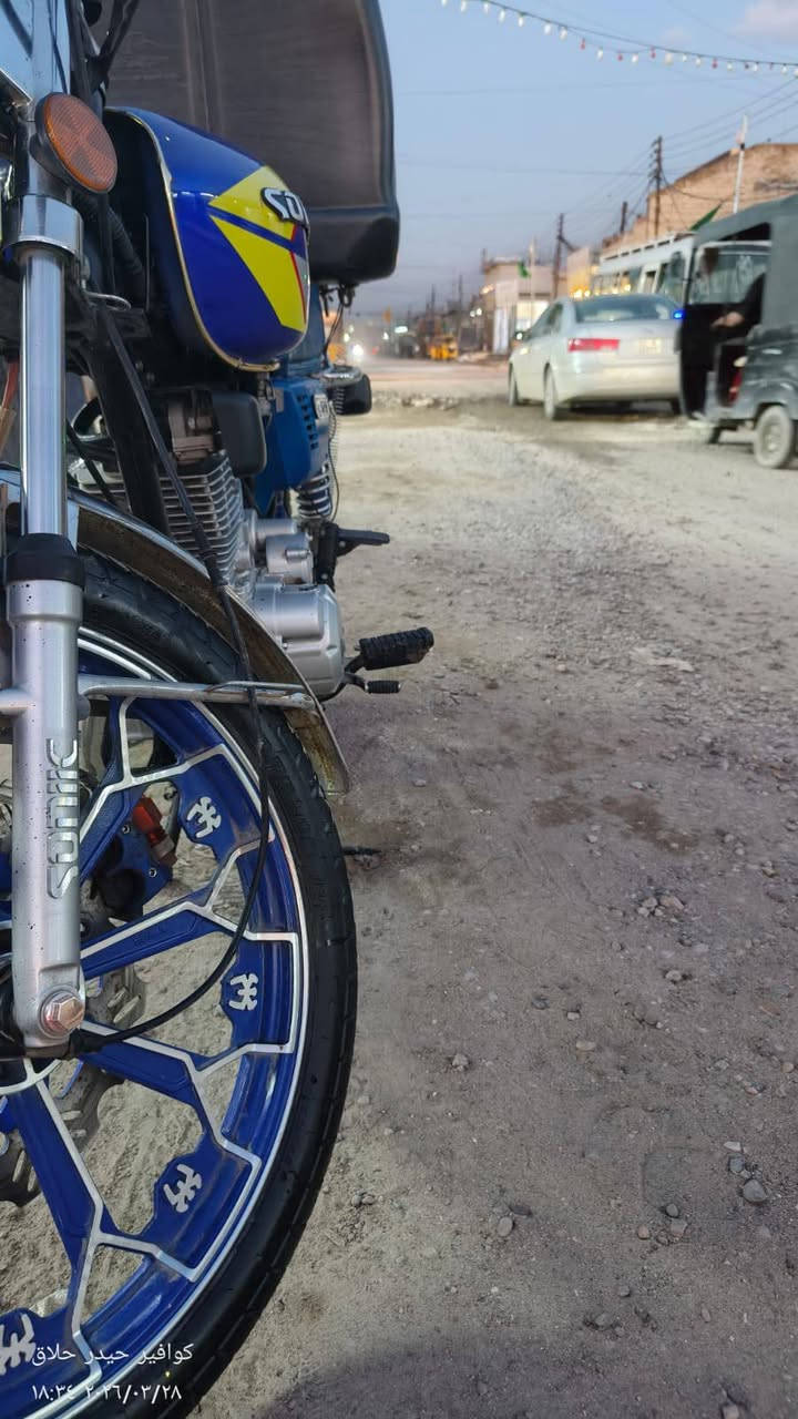 سلام عليكم دراجه سيفان مديل 25للبيع بصمه تشغل عن بعد  مكفوله كفاله عامه اوراق كاملات صبانه مامحطوط عل محرك رايده اب 750وبيه مجال اتصل او واتساب ***********
