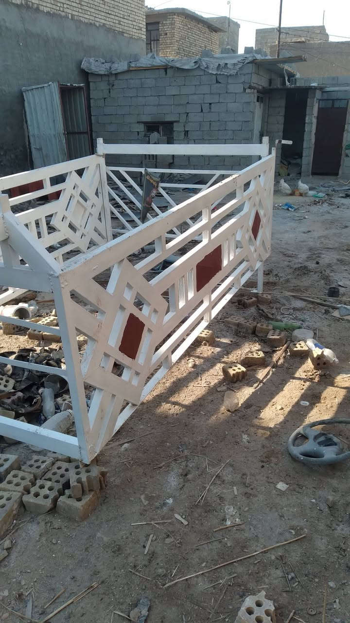 سلام عليكم محجر البيع مل نثيه سعر ٣٥٠ بهي مجال العنوان قرب مجمع بسمايه ***********
