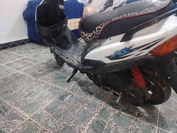 السلام عليكم ورحمة ماكس عدله للبيع الدرجه كلش نضيفه السعر ٥٠٠ وبيه مجال المكان بغداد الجديده يم الملجه الرقم ***********
