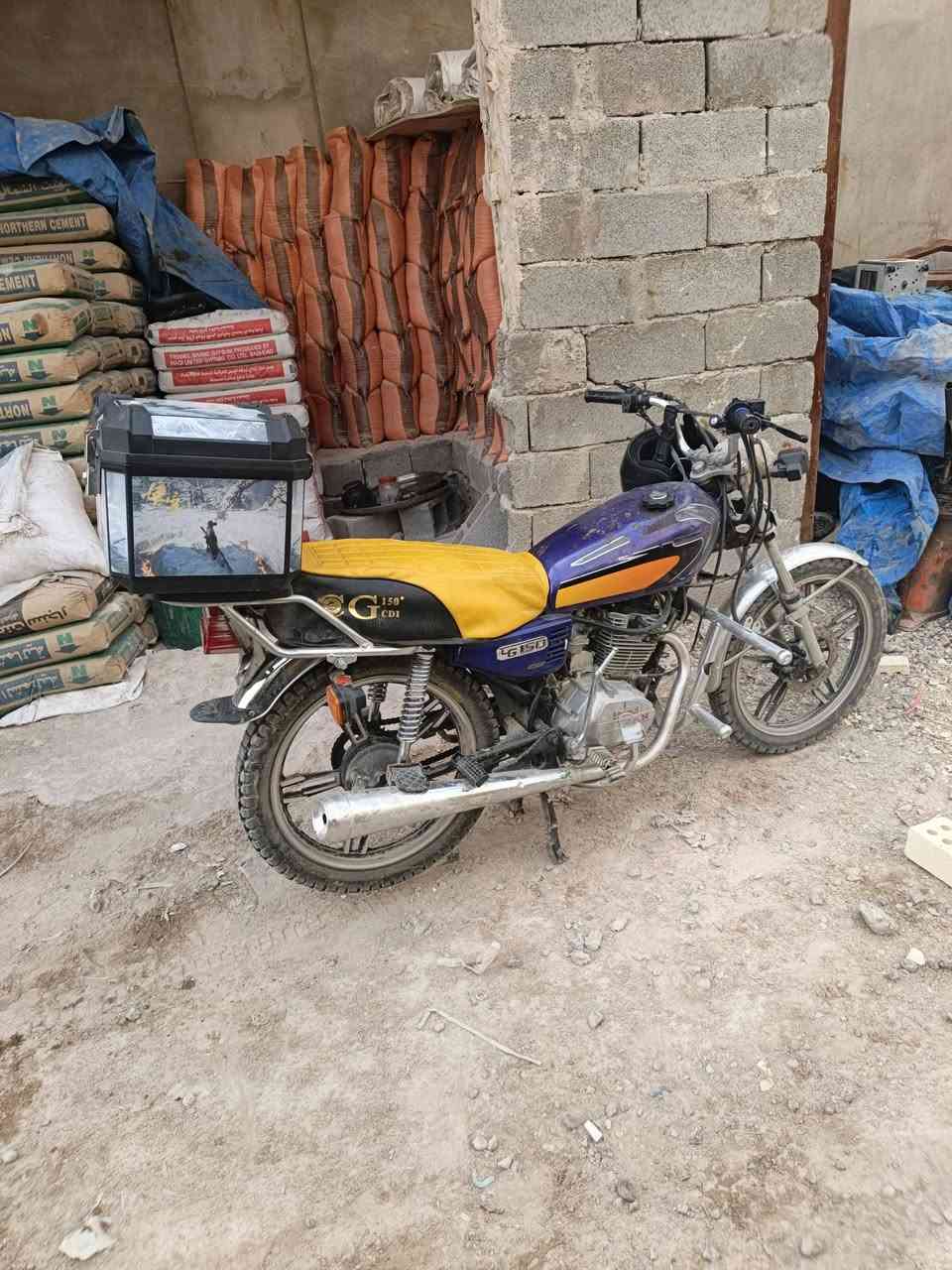 دراجه لبيع الدراجه موديل 2021 محركها خير من الله اوراق اتكلفلك عشائر وسرقه السعر 325
عنوان بغداد حي ور سبع قصور 
***********
