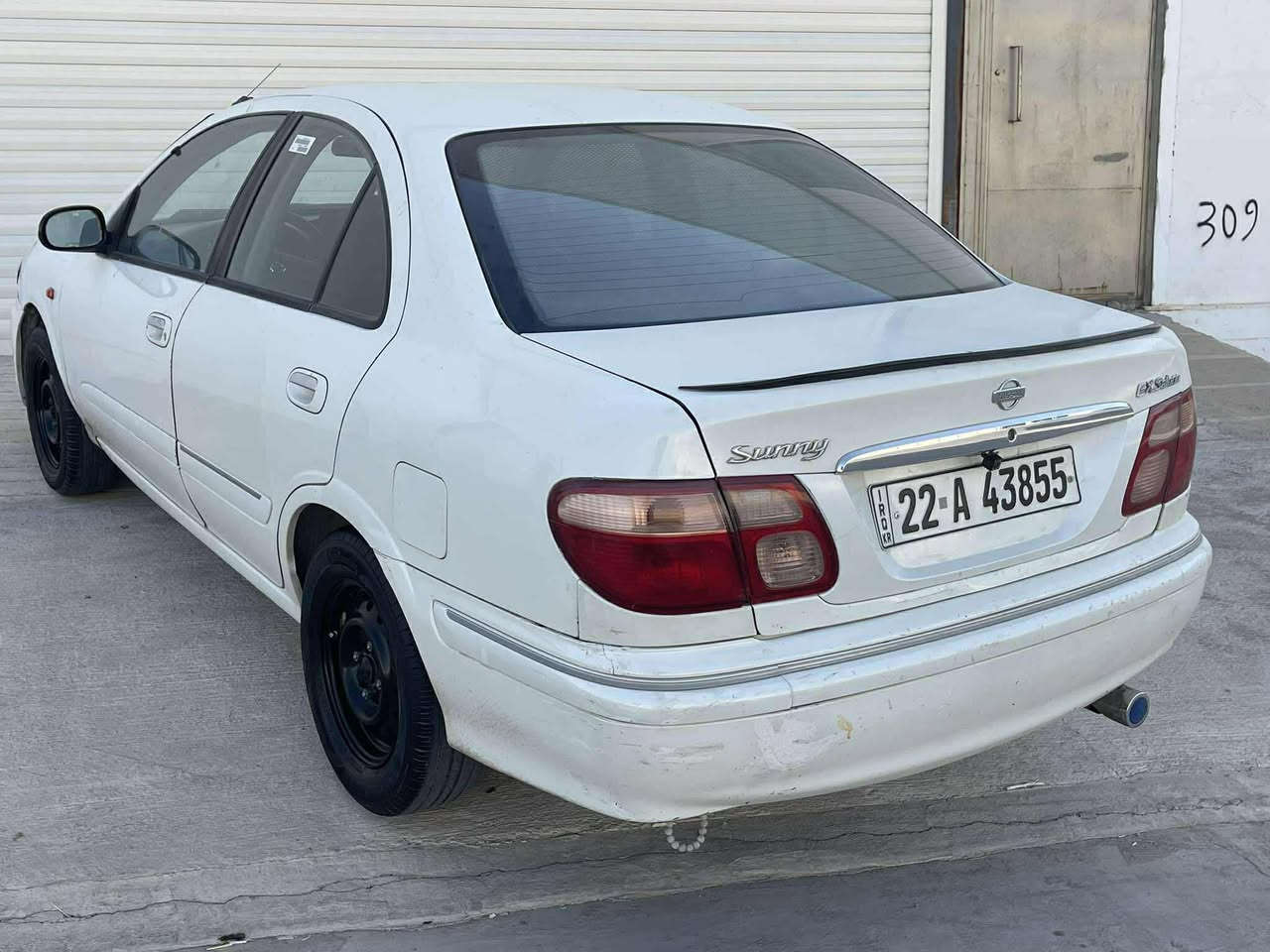 سه ره تا به ناوى خوا
سه نى ٢٠٠٣ بو فروشتن يان گؤرينه وه سه نه وى تا٢٠٢٩ تازه يه فه حسي موديرنى تازه يه گيرو مه كينه و كاره باي و ته قه و ره قه ى به شه رته چركه ى تيانييه جام كاره بايو شاشه وكاميره و قفل مه ركه زى لايت زينون ته بريت ساردو گه رم له سه ر سويچ  سعرى ٧٠ گه لا و معامه له يه كى زور كه م
*********** 
سليماني
