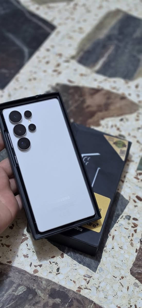 S25 Ultra ذاكره 256 رام 12جهاز مكفول من كلشي كامل ملحقات شرق اوسط دبل خط  نضافه جهاز  ١٠٠% الون لابيض
للبيع السعر مليون ١٦٥ الف مكاني بغداد مدينه 
السعر ١١٦٥ للتصال ***********
ملاحضه فقط بيع لا يوجد توصيل
S25 Ultra ذاكره 256 رام 12جهاز مكفول من كلشي كامل ملحقات شرق اوسط دبل خط  نضافه جهاز  ١٠٠% الون لابيض

