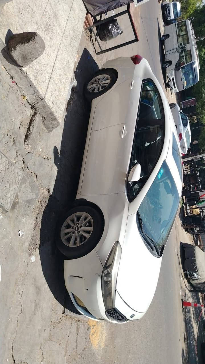 السلام عليكم سيراتو ٢٠١٧ خليجي مكفوله من الضربه فقط صبغ صفحه السايق وجاملغ وباب اثر بطش بدون معجون السعر ١١٢ وبيها مجال مكاني بغداد للاتصال ***********
