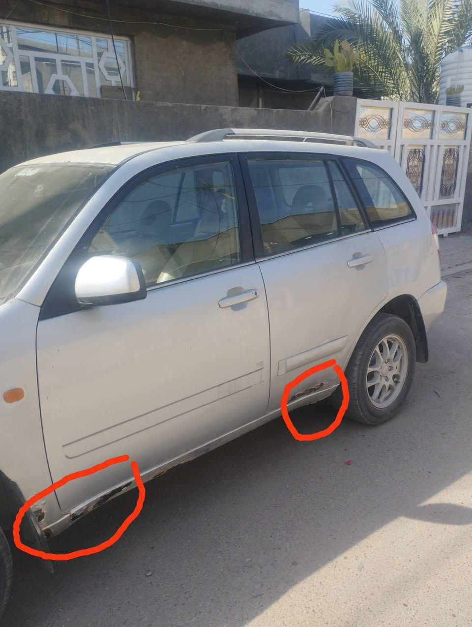 تيكو ٢٠١١ ميكانيكي رقم بابل انكليزي بأسمي هزه جديده سنويه جديده سياره  بدون صبغ  ومعجون فقط بيه جراد بالباب والجاملغ ومكانات خياسات سياره نظيفه بدون حادث وصبغ السعر 45 وبيه مجال
مكاني محموديه ‏
‪0776 710 5977‬‏
*********** واتساب
