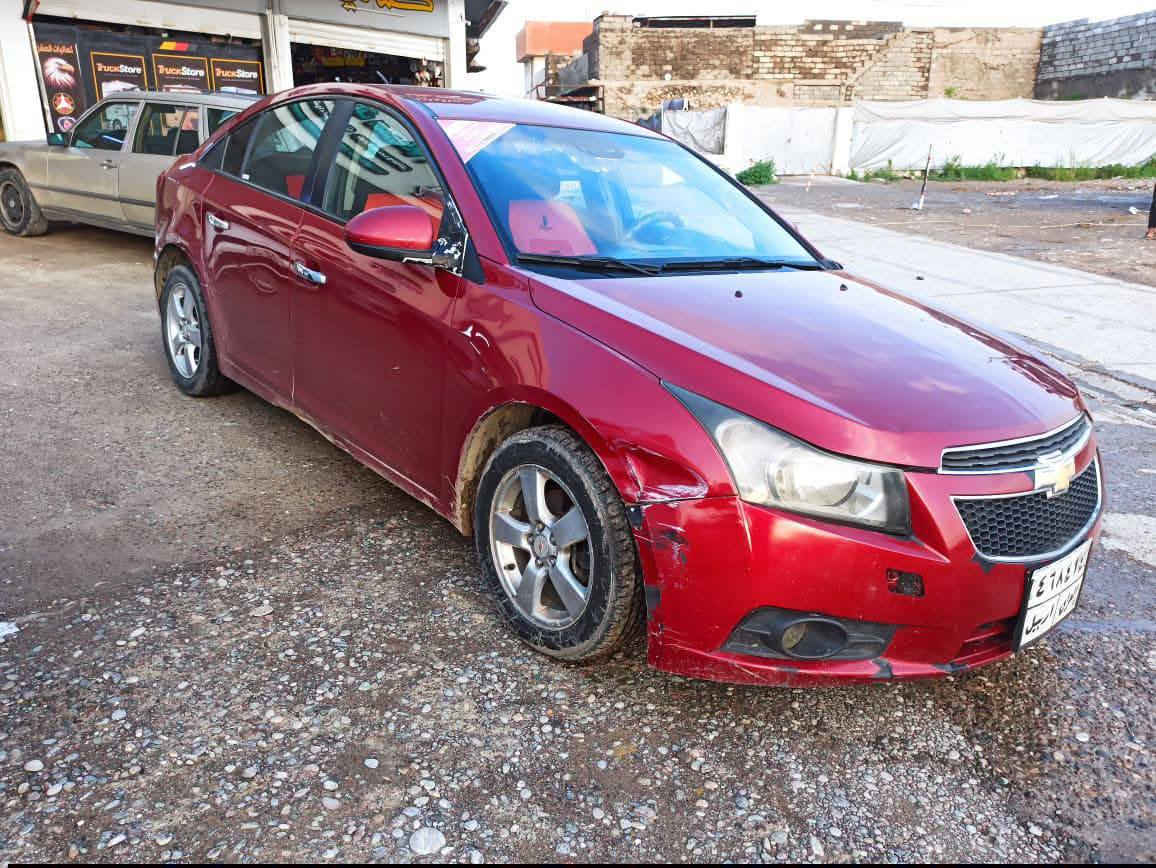 السلام عليكم 
كروز
موديل 2011
رقم اربيل 
سنويه نافذه 2022
وارد خليجي
محرك 16
كير توماتيك 
ضرر موضح بالصور صور السونار 
شرط التحويل 
السعر 67$  وبيها مجال
رقم الهاتف***********
