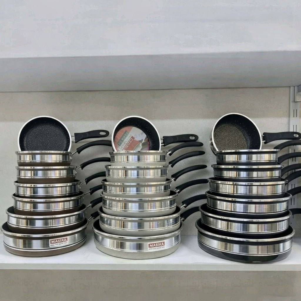 #سيت كدور كرانيت اصلي 8 قطع
6 كدور 2 طاوات 
#زيتي لايلزق ولايحرق طعام
قياسات 
جدور 28/24//22/18/16/20

#اكبر جدر 28 سم ارتفاع 18 سم  ياخذ 2 كيلو ونص تمن 
طاوة 28/14

#سيت طاوات 7 قطع 😍😍


**إذا كنت صاحب هذا الإعلان وتريد حذفه لأي سبب، رجاءا أرسل رسالة إلى الدعم الفني**