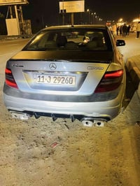 مارسدس C300 السياره فول وخير من الله مراوس شرط إذا مو طياره لتأخذه وخي...