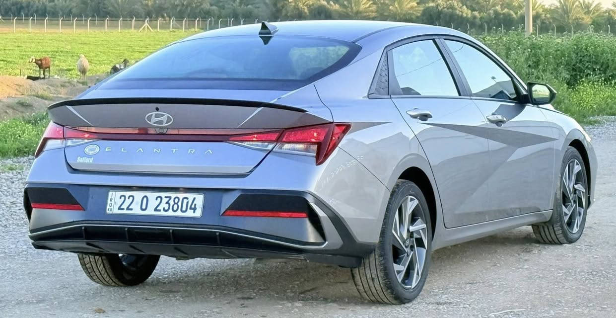 السلام عليكم
هونداي النترا 2025 SEL SPORT
رقم اربيل الجديد ترقيم جديد هزه جديده
تريد تحويل او وكالة مضمون 
وارد امريكي تقرير السيارة بدن قطرة صبغ الحديد
مكفول فقط دعاميات بدون ايرباك
السيارة على وضع الشركة
  
المواصفات:بصمة-بصمة ابواب-تشغيل عن بعد
رادار امامي-رادار جانبي-تحديد مسار-قيادة الية
جنطه ذكية-مود درايف-محرك 2000 دوش
ويل كب بلاك-فول تحكم ستيرن-شاشة كبيرة
كامرة دوارة-اوتو بريك-LED أمامي- لايت عدسات
ماشية 26 الف ميل-بلوتوث-ABS-USB

المكان بغداد حي البنوك 

للتواصل والاستفسار :***********
