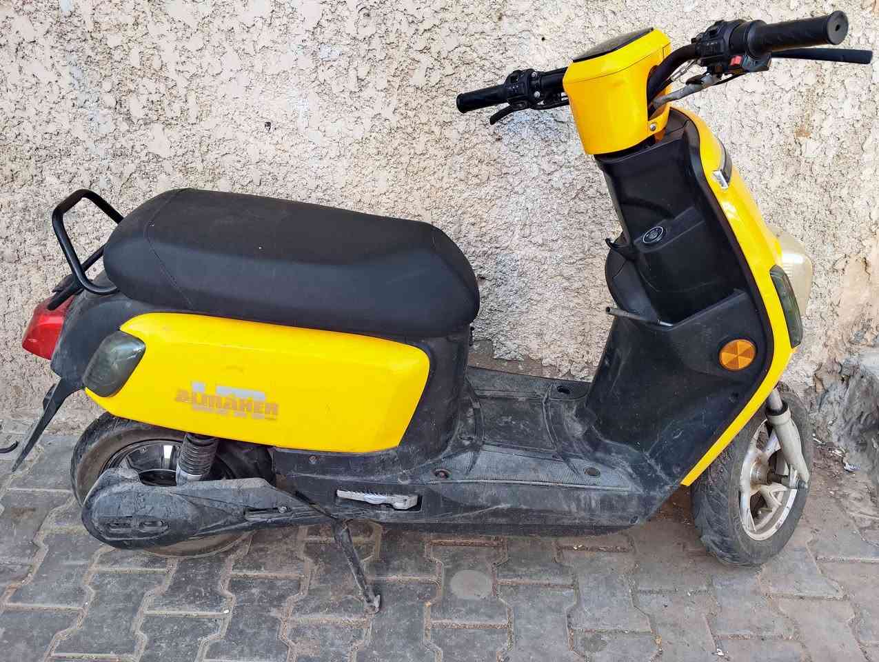 دراجه شحن ماكس بوليسي نضيفه فقط جاملغ يرادله سعر 650الف العنوان بغداد الكراده قريب ساحت فردوس ***********

