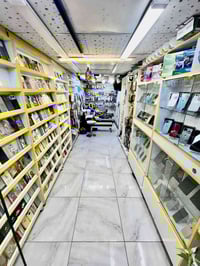 محل موبايلات للبيع كامل مع ملحقاته  مكان المحل الامين الثانية شارع الن...