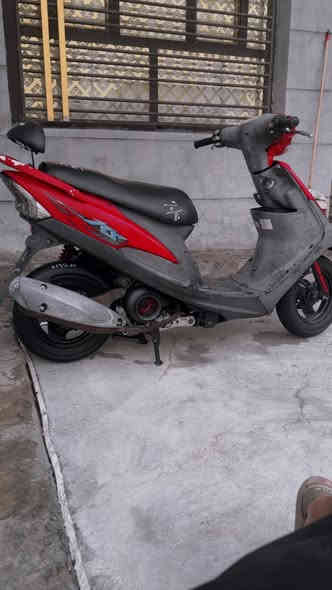 السلام عليكم شباب متاح ماكس عدله صارله شهر من طالعه من لوكيل دراجه مكفوله من كلشي وهاذه رقمي ***********
