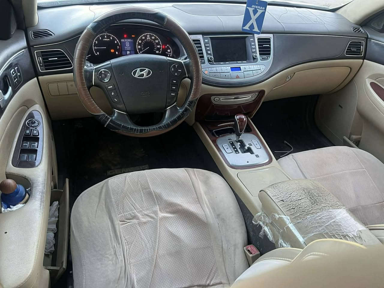 السلام عليكم جنسز 2012 مصبوغة حزام السيارة جاهزة كير ومحرك وتبريد السعر 115 وبيهه مجال ***********
