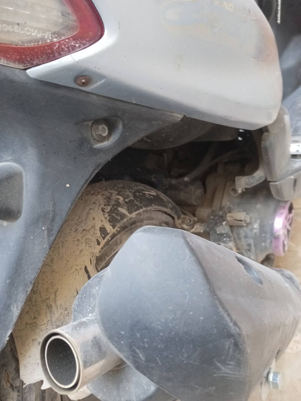 سلام عليكم دراجه ماكس 120
للبيع ع وضع شركه
مبدل بس بوشه بلادي شركه
كلشي ما ناقصه دراجه رمبه جيب فيتر وافحص
محتاج فلوس وأريد ابيع
تأخذ دراجه من البيت
السعر 400
العنوان بغداد البلديات
الرقم ***********
الرقم ***********
