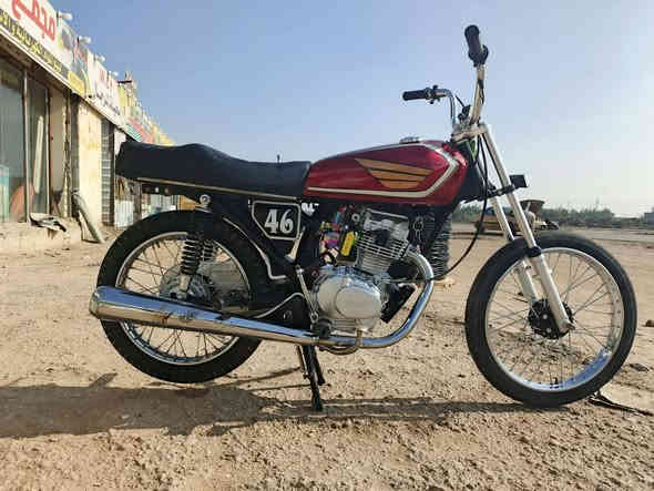 سلام عليكم دراجه نامه للبيع محرك نامه اصلي مامفتوحه مكان ناصريه سيد خيل رقم الهاتف  ***********
