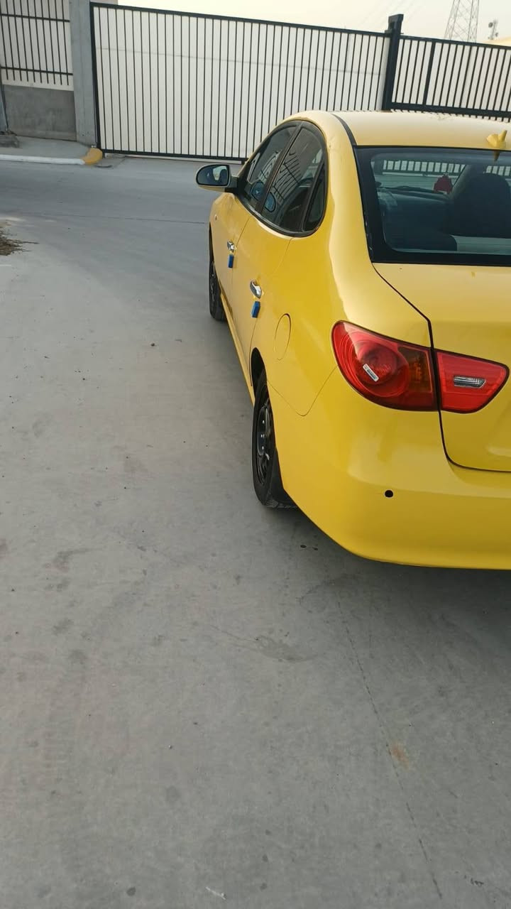 السلام عليكم سياره للبيع نواع النترا موديل 2010مقدس السعر بلش 41 ورقه وبيه مجال
سياره دوات دوات دوات بيه كصه جنطه شغل باحات
متومه طبق الاصل رقم وسنويه النجف شرط حسبه
مكينه وكير خير من الله تخم تاير بتري جديد كهربائي سياره كله شغل تبريد 
وسياره موجود في واسط وإني مكلف بالنشر نتصل على رقم الهاتف ***********////***********///
